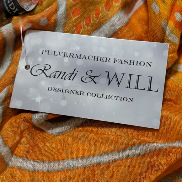 NWT oversized hand printed scarf - Picture 4 of 4